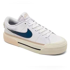 BRAND NEW Women's Court Legacy Lift Platform Casual Sneakers size 8 !